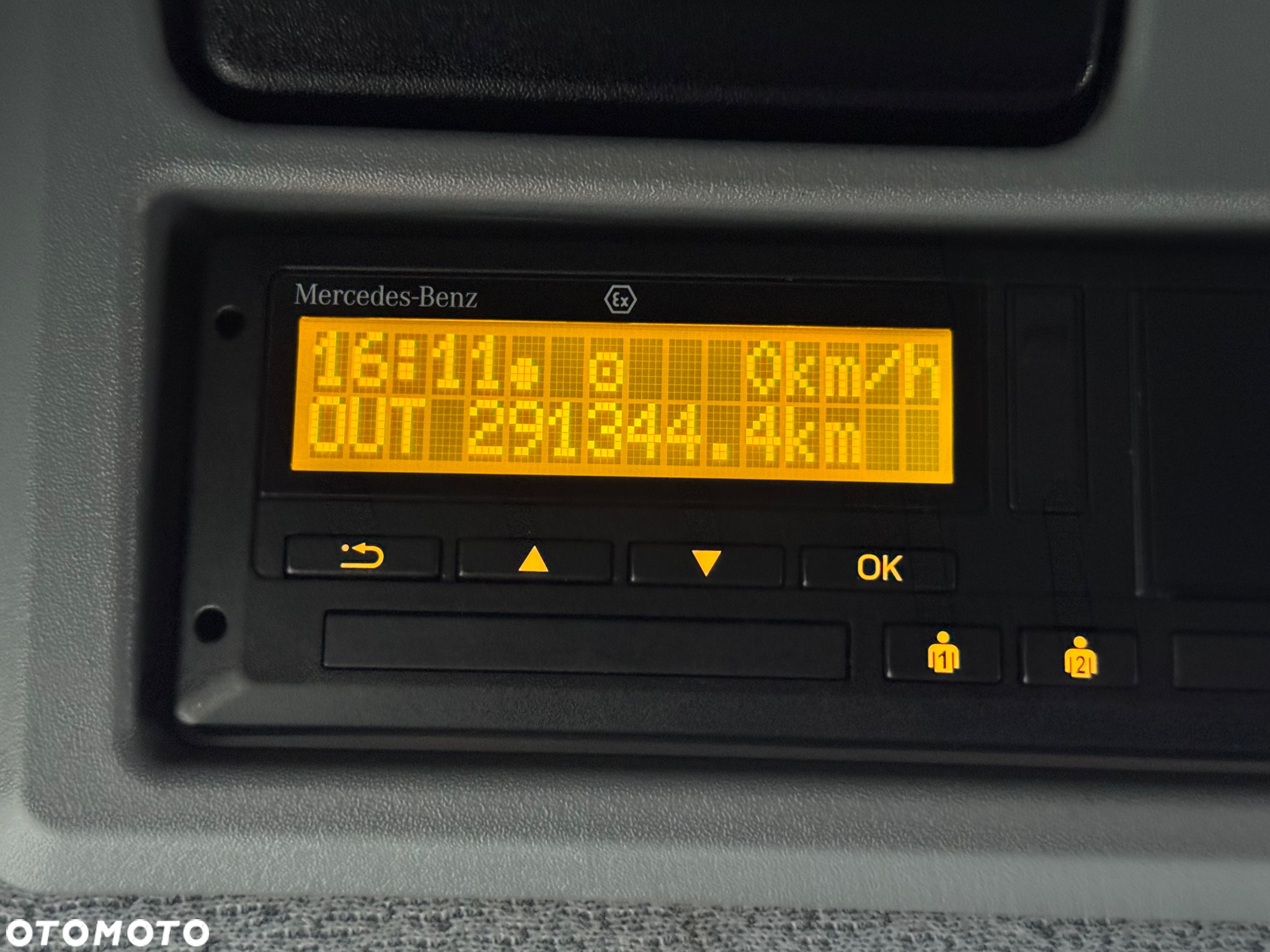 Mercedes-Benz ATEGO - 33
