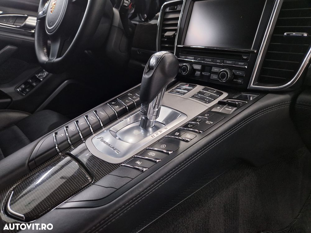 Porsche Panamera 4.8 PDK Turbo - 8