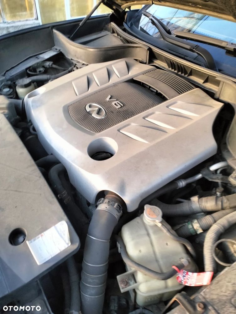 Infiniti FX FX30d S - 13