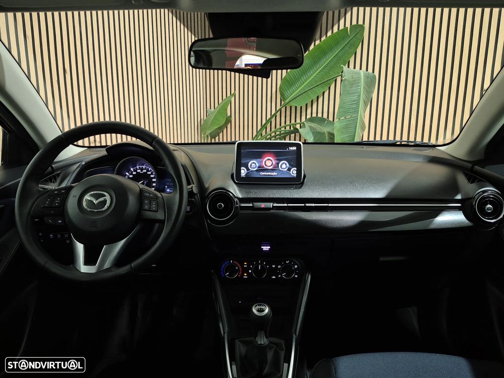 Mazda 2 1.5 Sky.Evolve Navi - 24