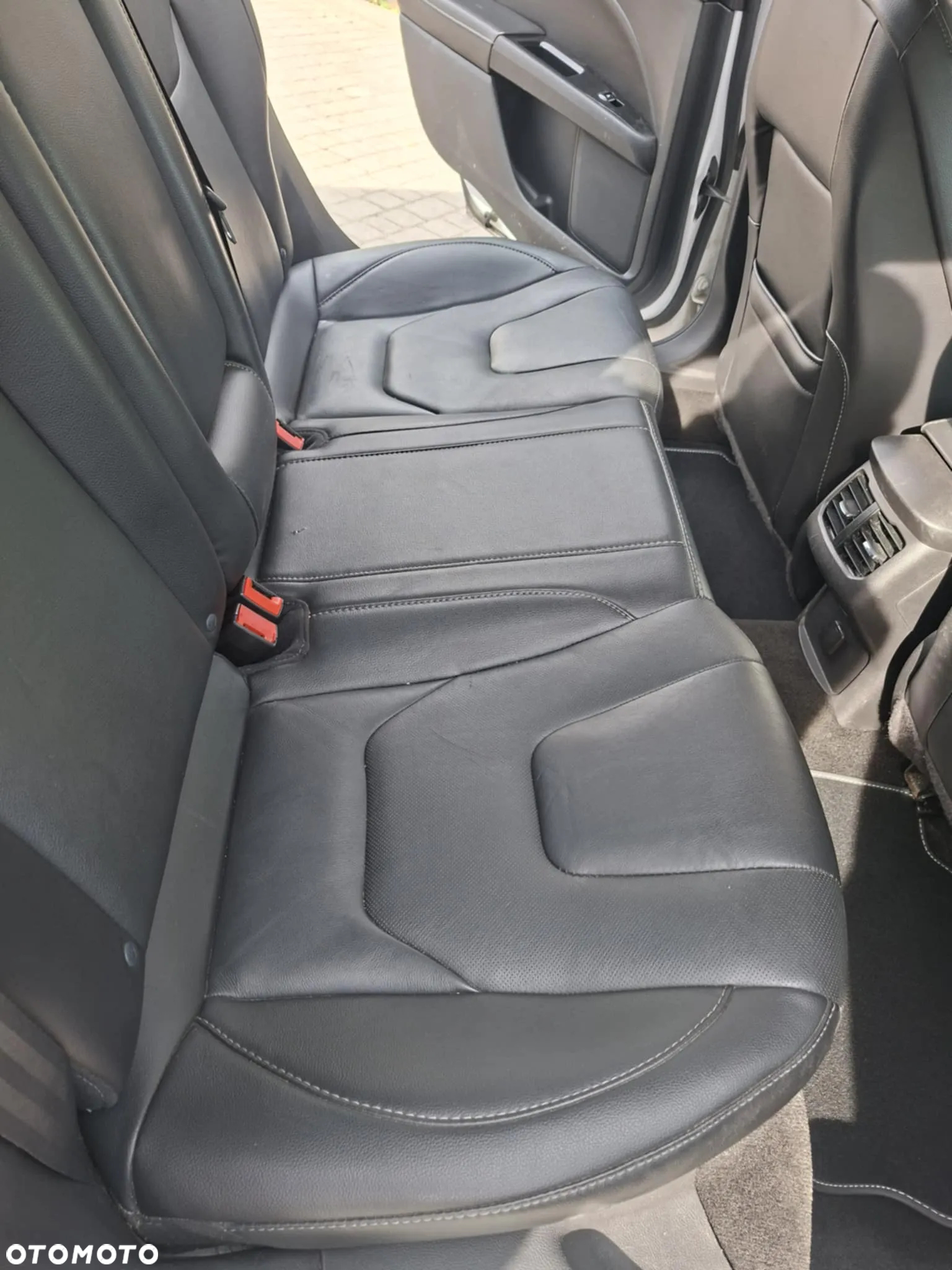 Ford Mondeo 2.0 EcoBoost Titanium - 10