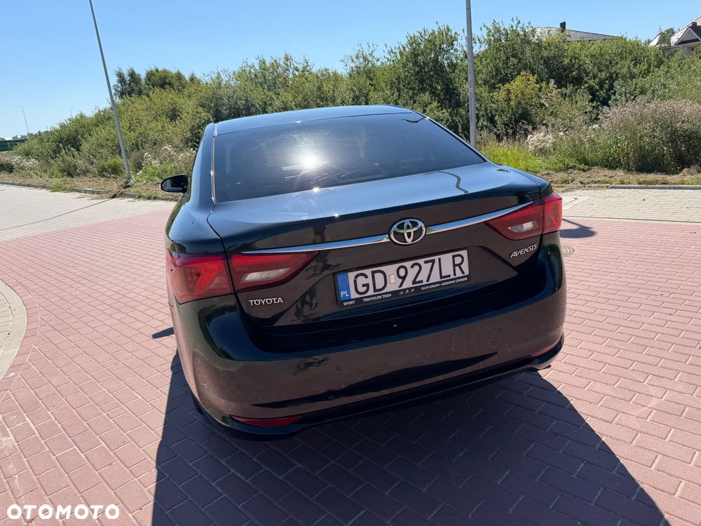 Toyota Avensis 2.0 D-4D Premium - 36