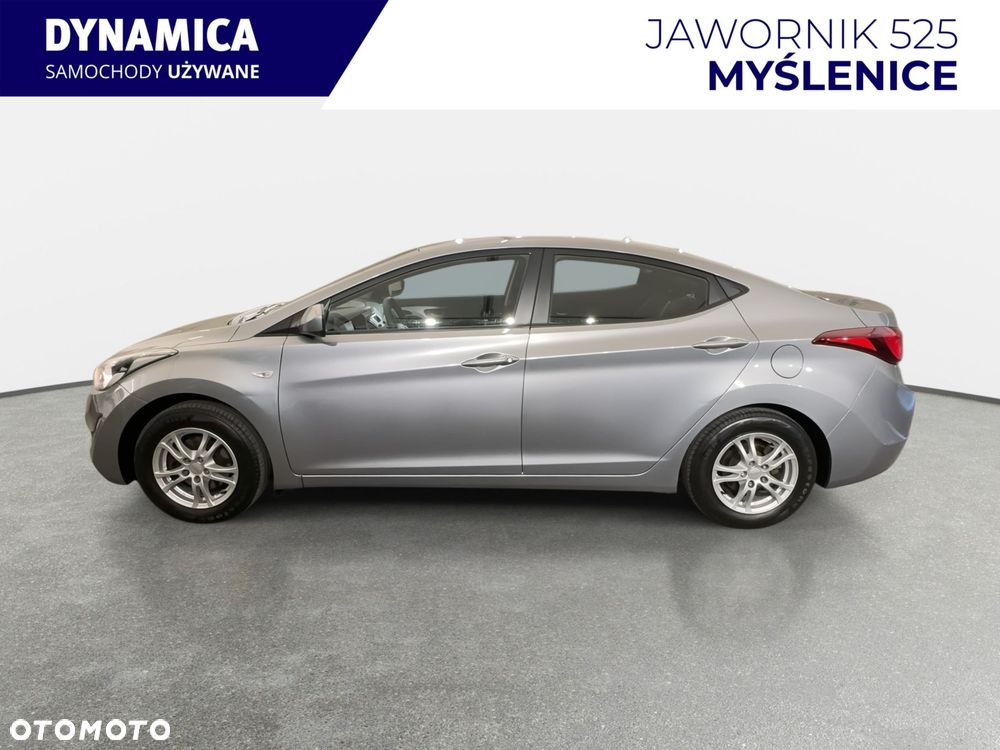 Hyundai Elantra - 5