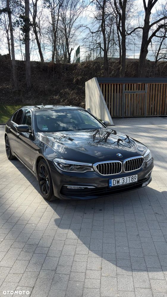 BMW 5 Series 2017 photo 3