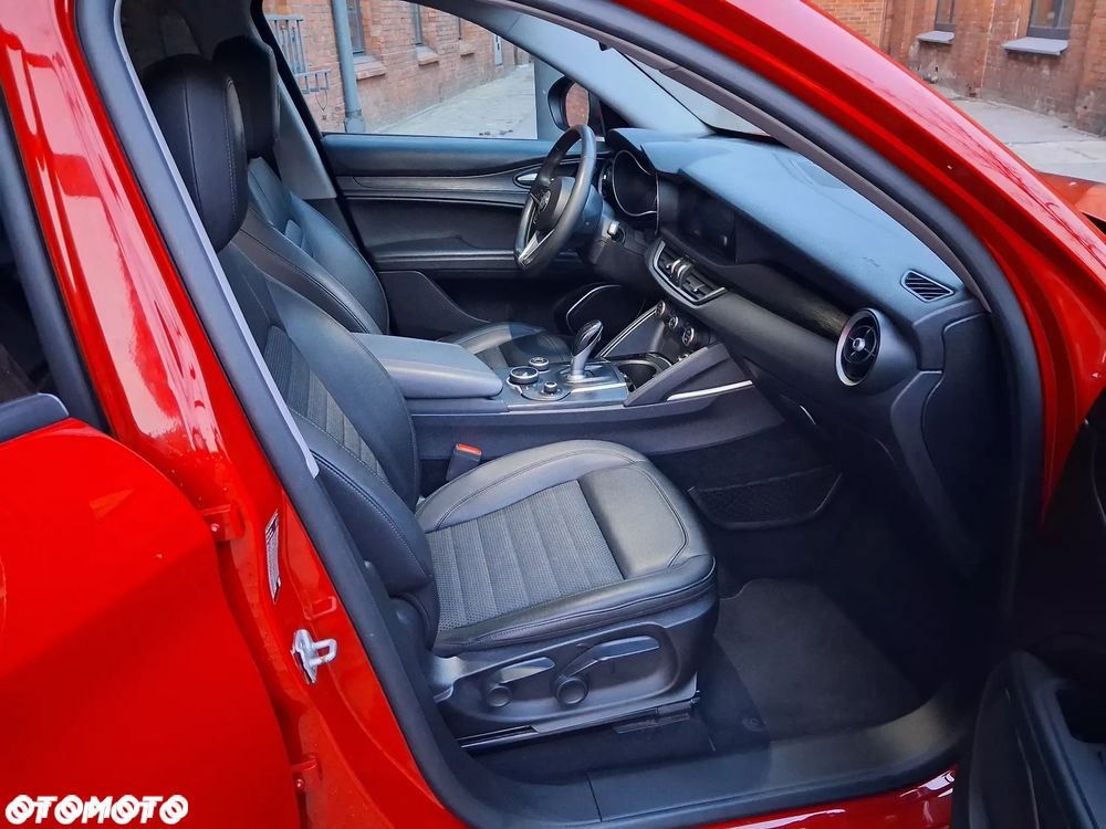 Alfa Romeo Stelvio 2.0 Turbo Super Q4 - 32