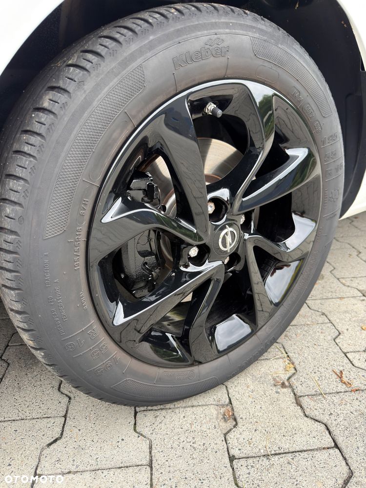 Opel Corsa 1.4 16V Cosmo - 25