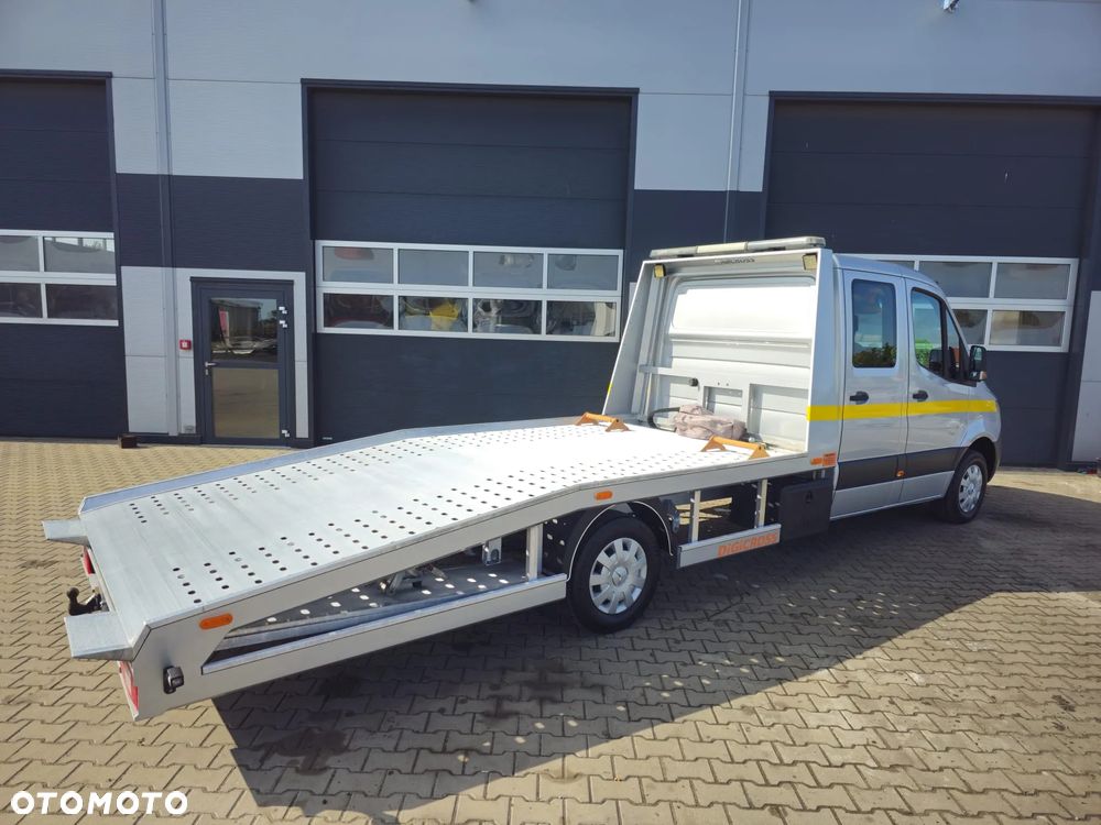 Mercedes-Benz Sprinter - 3