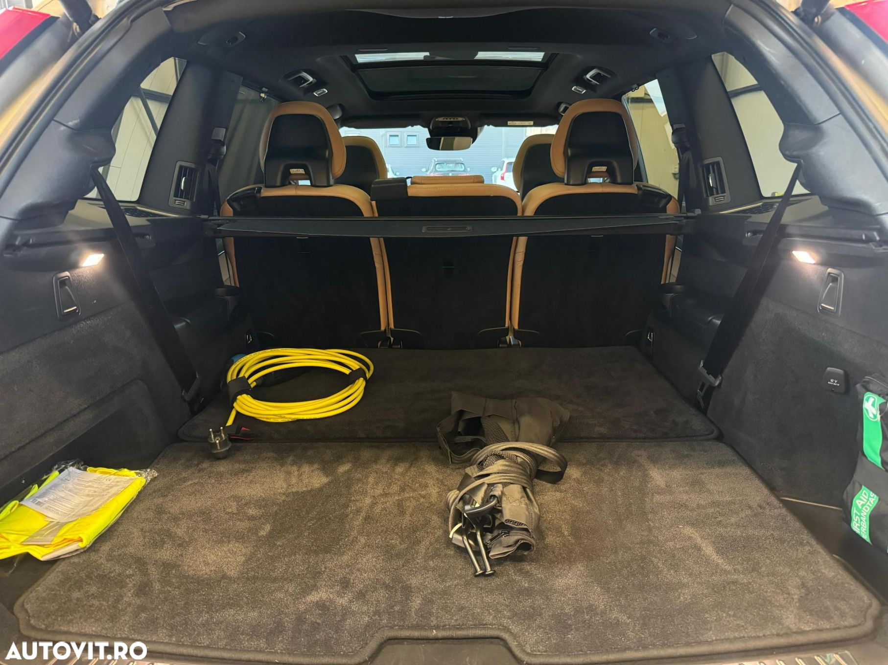 Volvo XC 90 T8 AWD Twin Engine Geartronic Inscription - 33