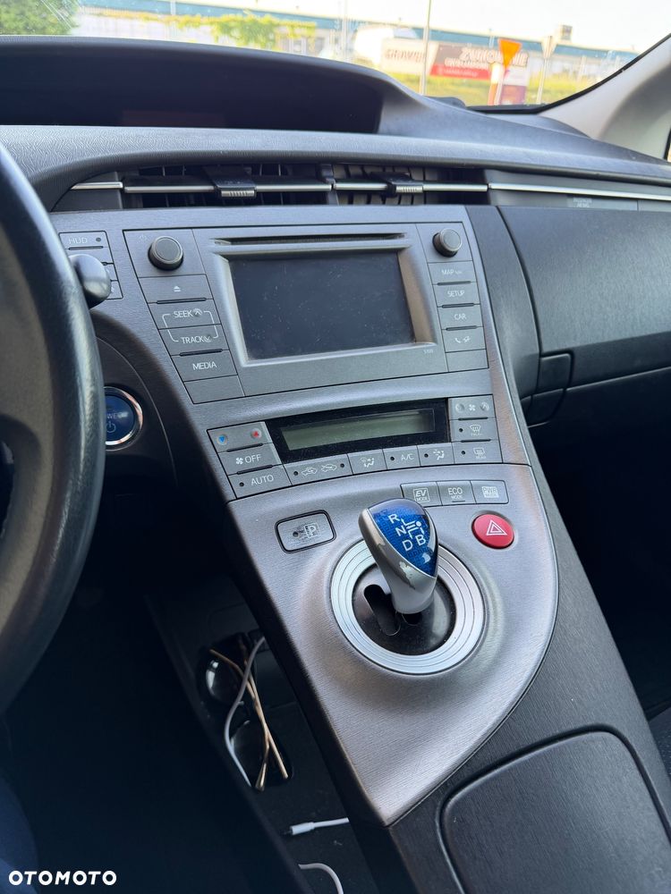 Toyota Prius 1.8 HSD Luna - 16