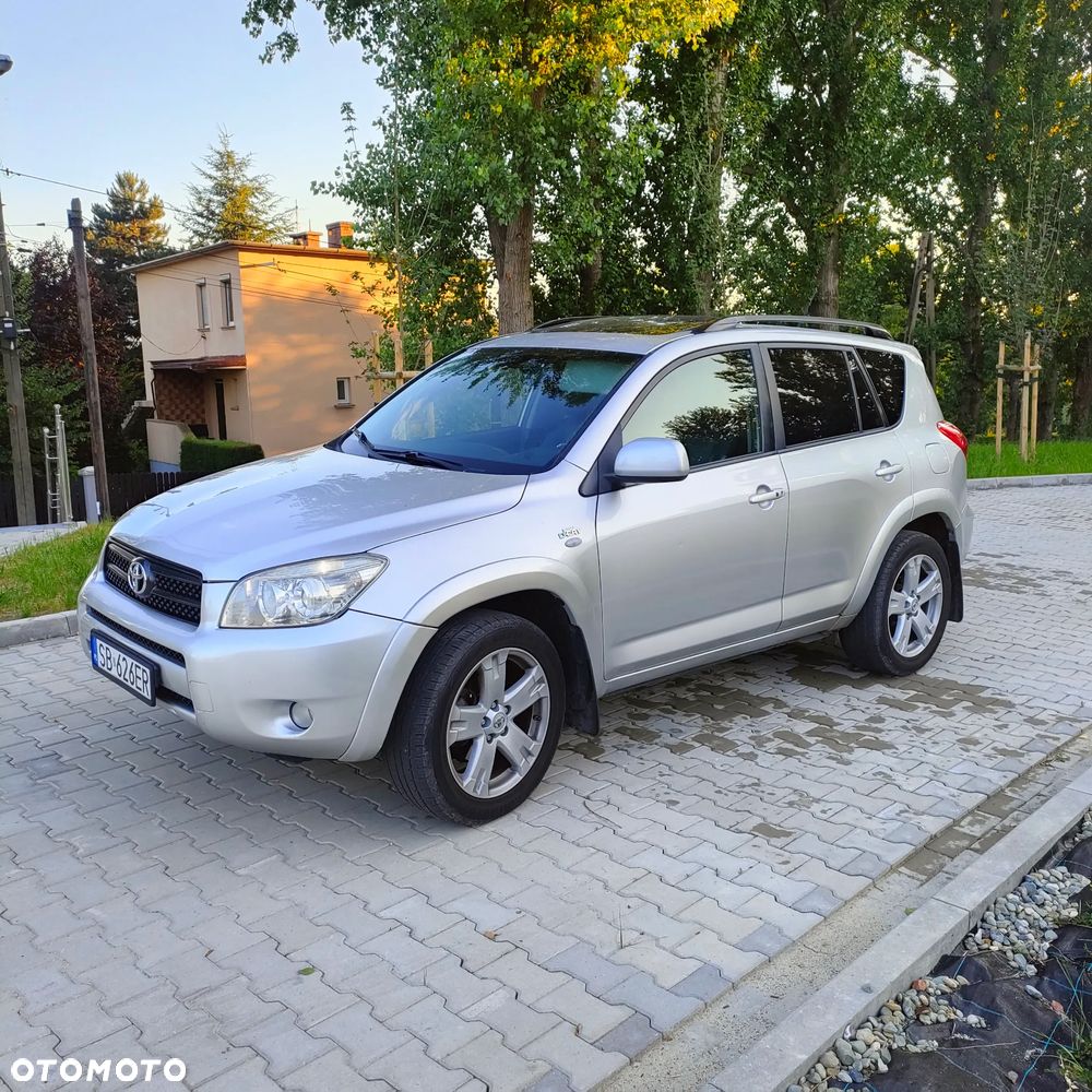 Toyota RAV4 2.2 D-4D X - 2