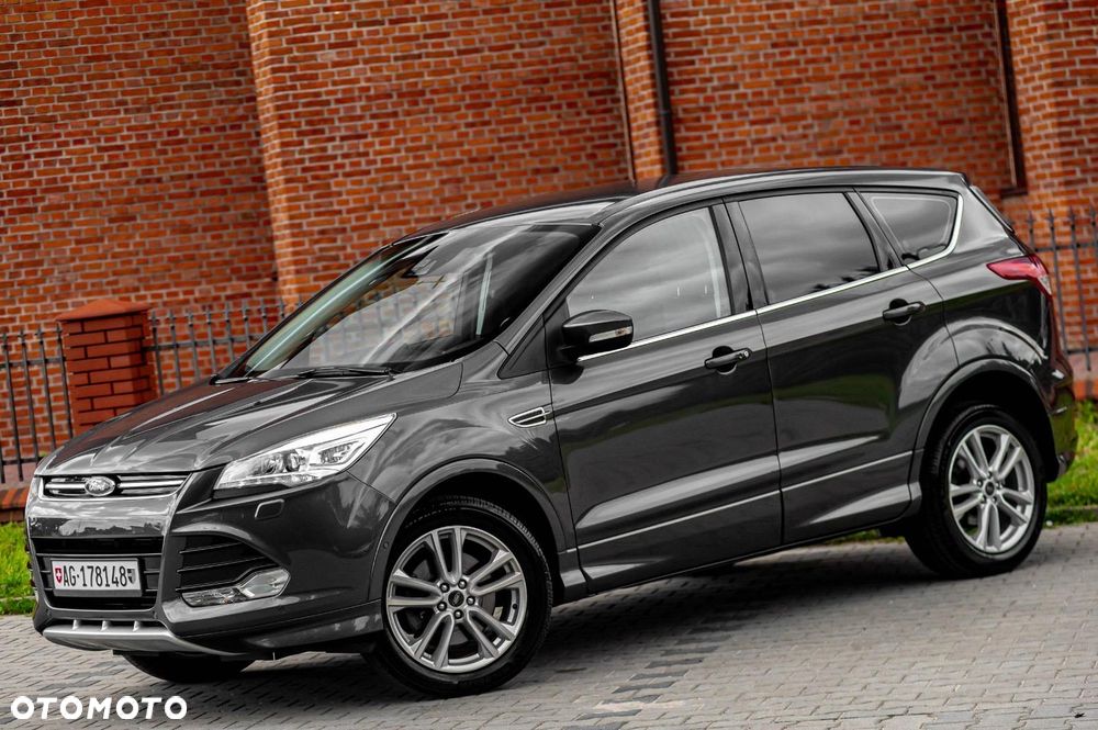 Ford Kuga 1.5 EcoBoost 4x4 Titanium - 8