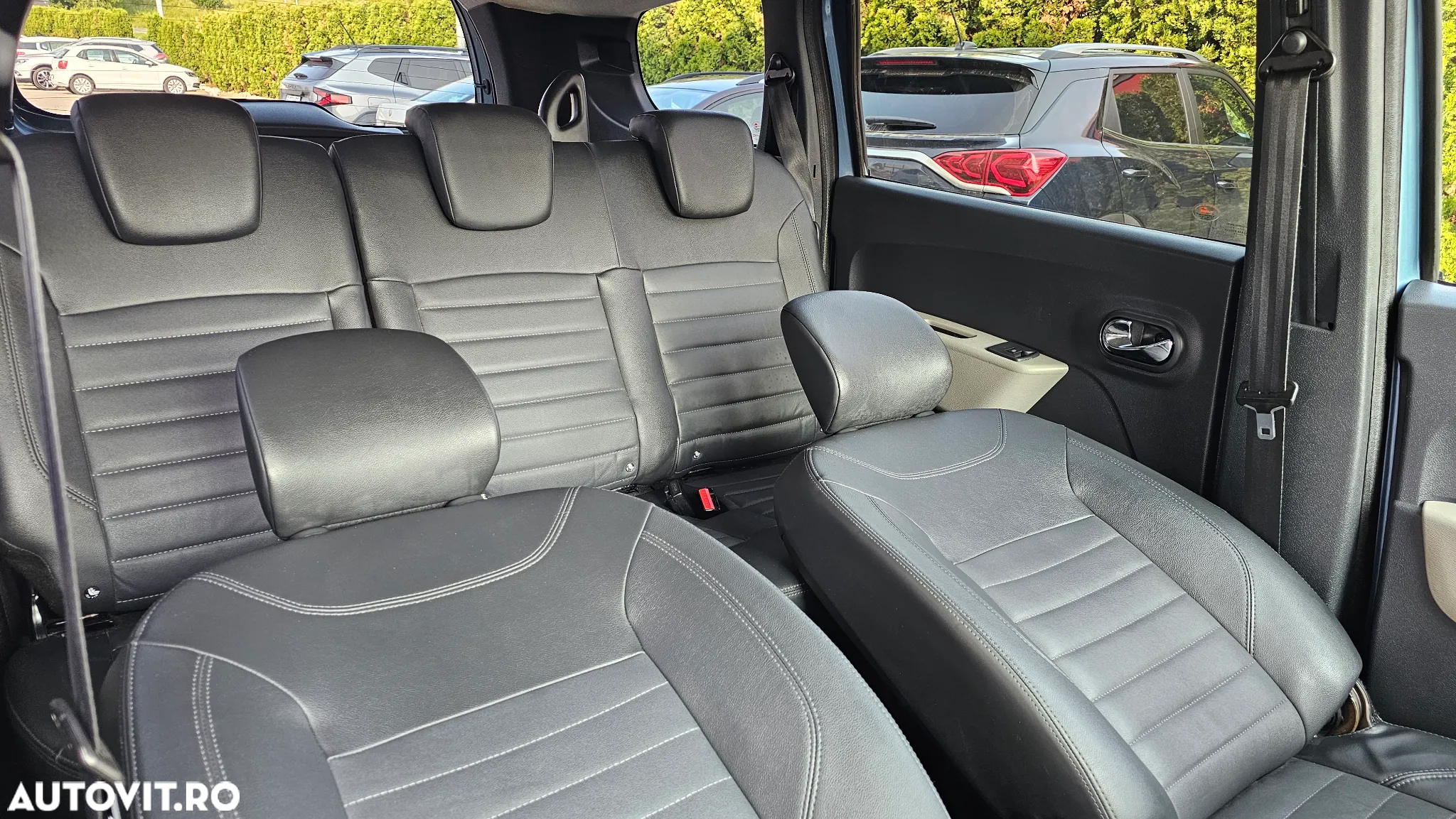 Dacia Lodgy TCe 115 Prestige - 13