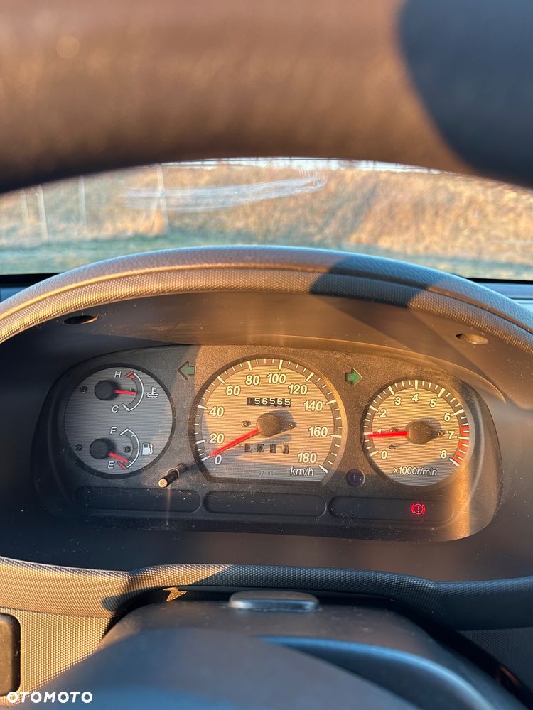 Daihatsu Sirion 1.0 Plus - 7