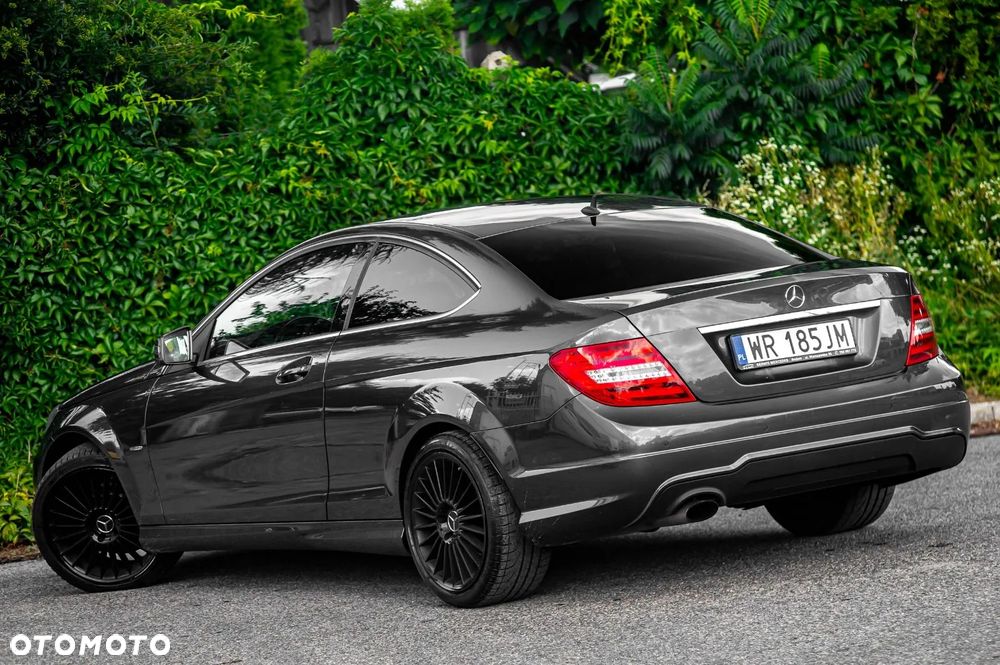 Mercedes-Benz Klasa C 180 BlueEFFICIENCY 7G-TRONIC - 13