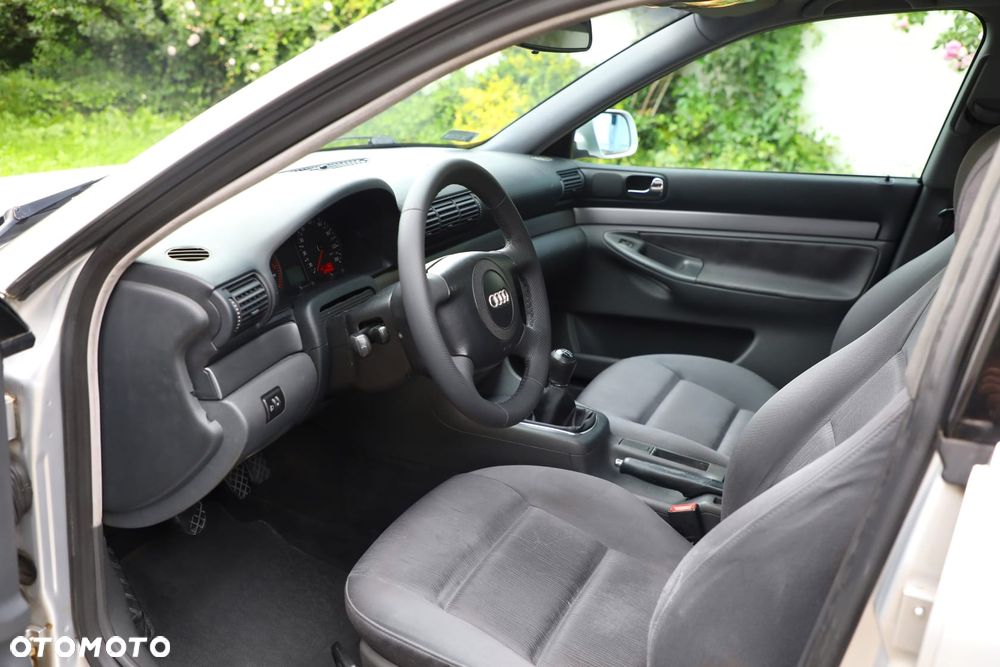 Audi A4 Avant 1.9 TDI - 12