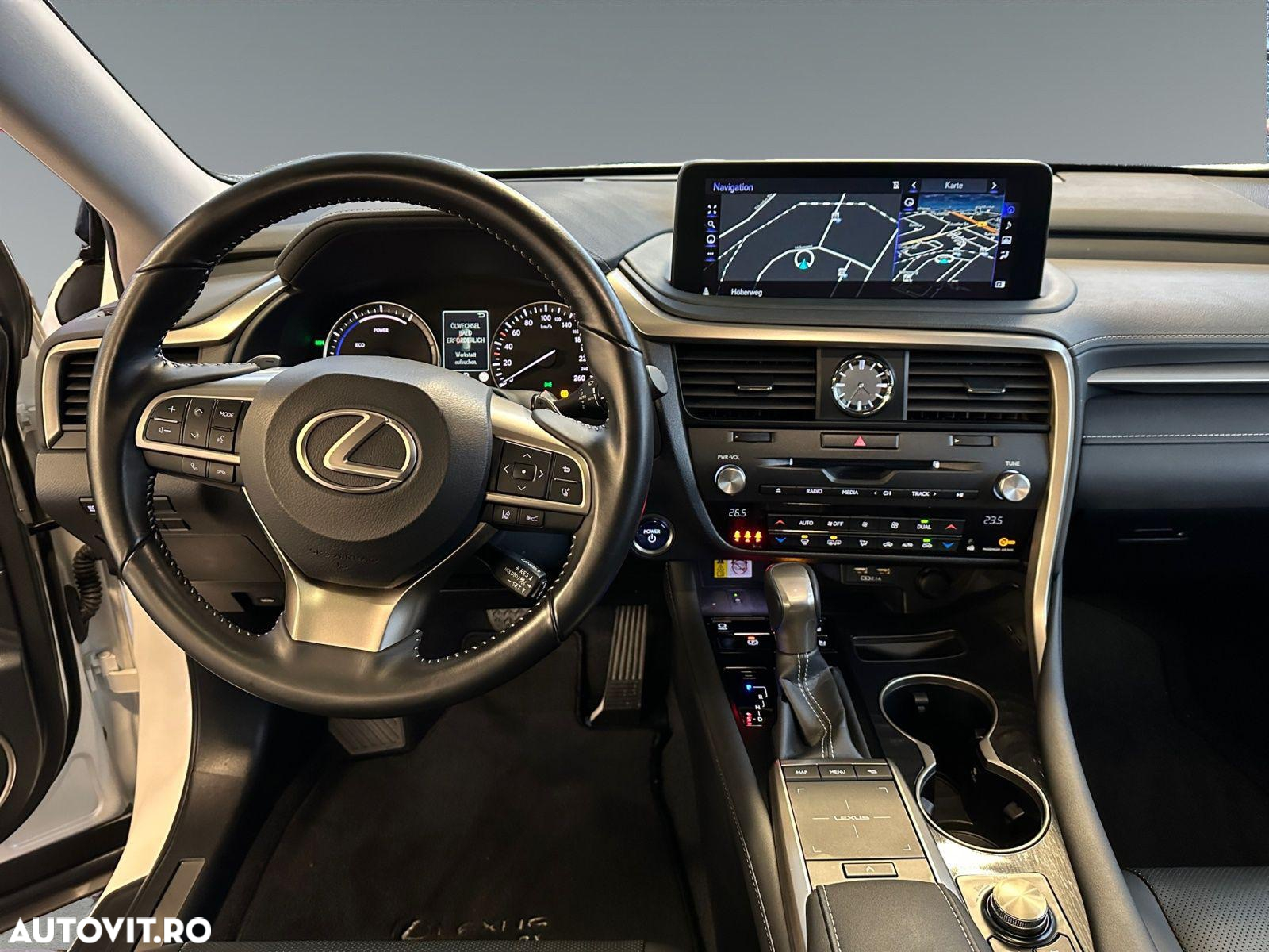 Lexus Seria RX - 8