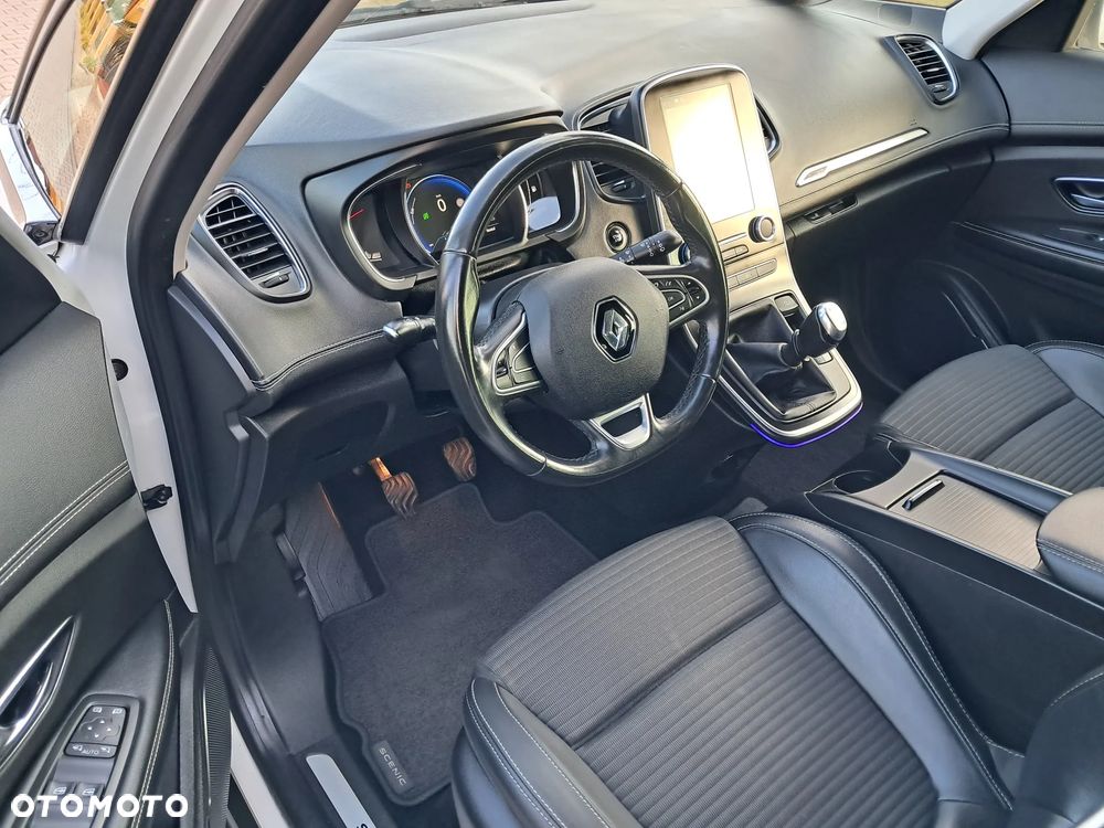 Renault Scenic - 8