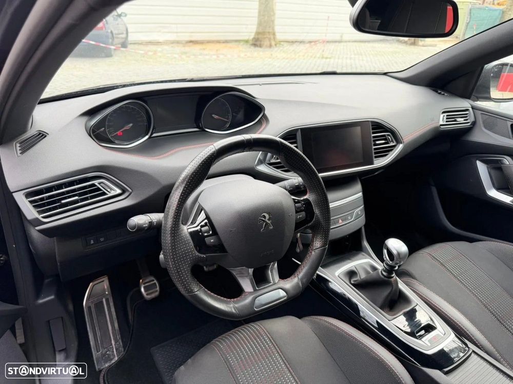 Peugeot 308 1.2 PureTech GT Line - 5