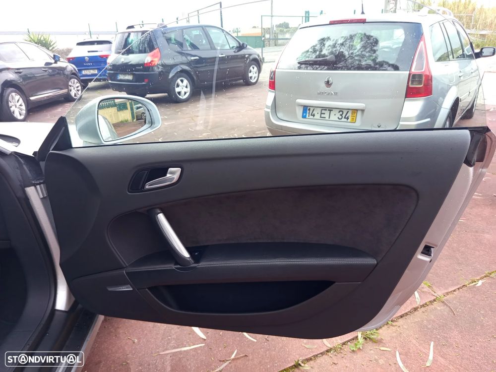 Audi TT Roadster 2.0 TFSi - 28