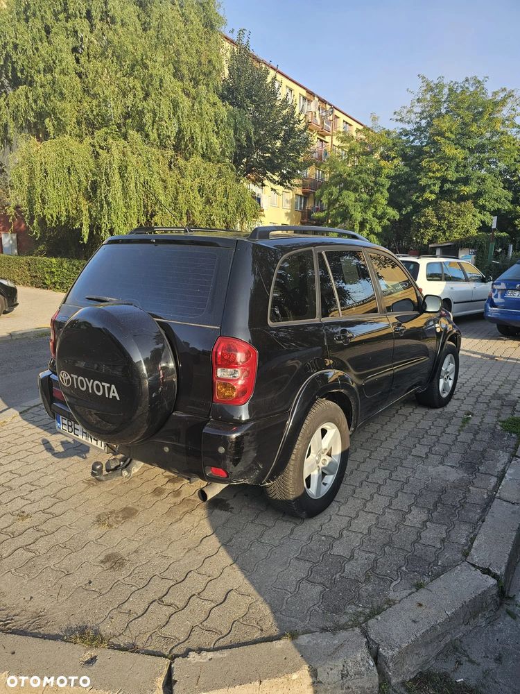Toyota RAV4 2.0 D-4D 4x4 - 4