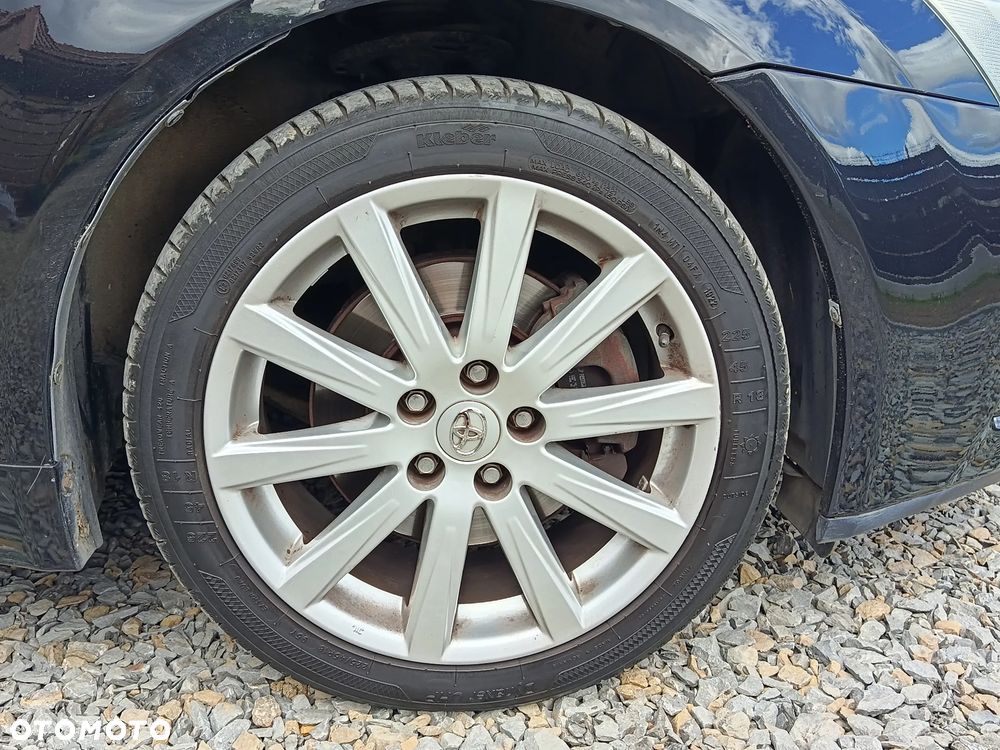 Toyota Avensis - 19