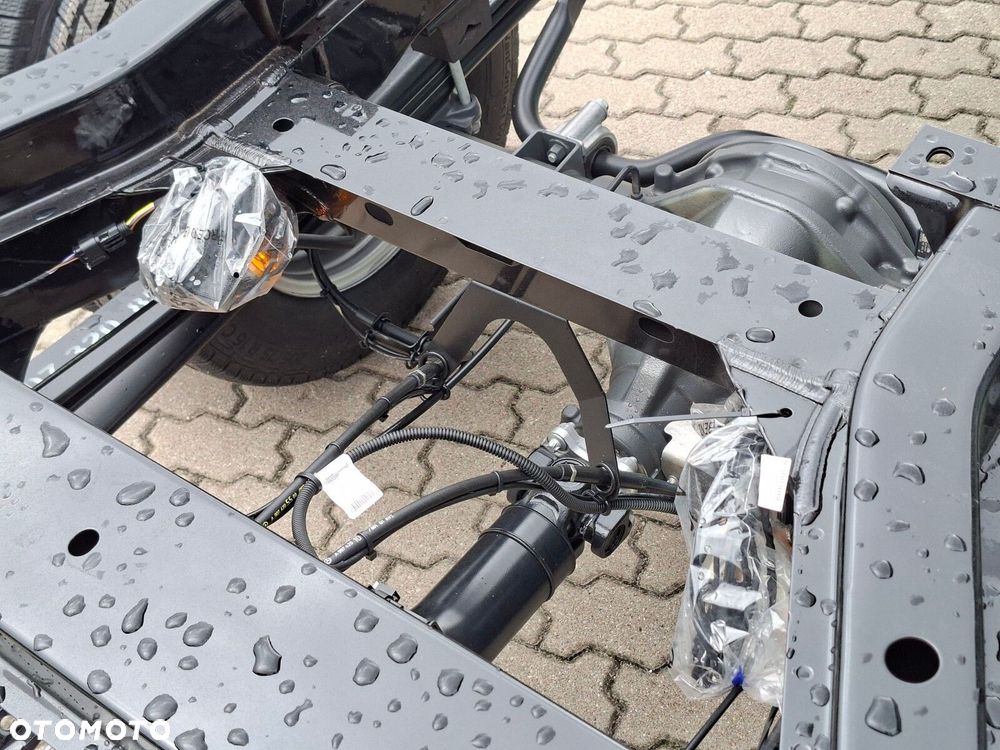 Mercedes-Benz Sprinter - 8