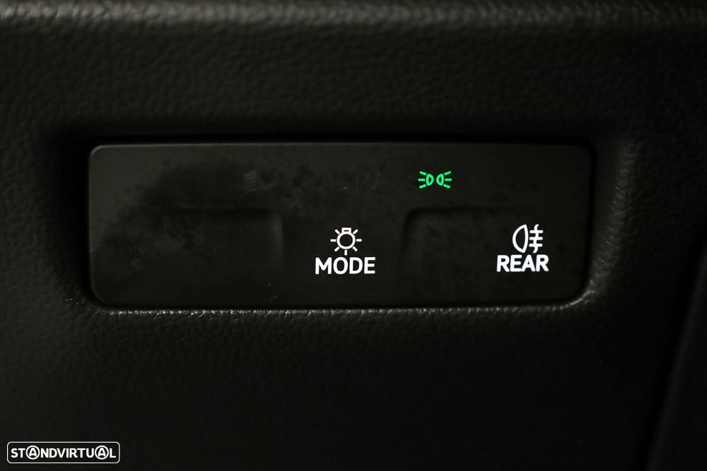 VW Passat Variant 1.5 TSI eHybrid DSG - 17