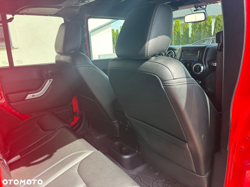 Jeep Wrangler 3.6 Unlim Sahara - 20