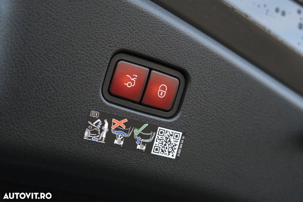 Mercedes-Benz CLE 300 4MATIC Aut. MHEV - 30