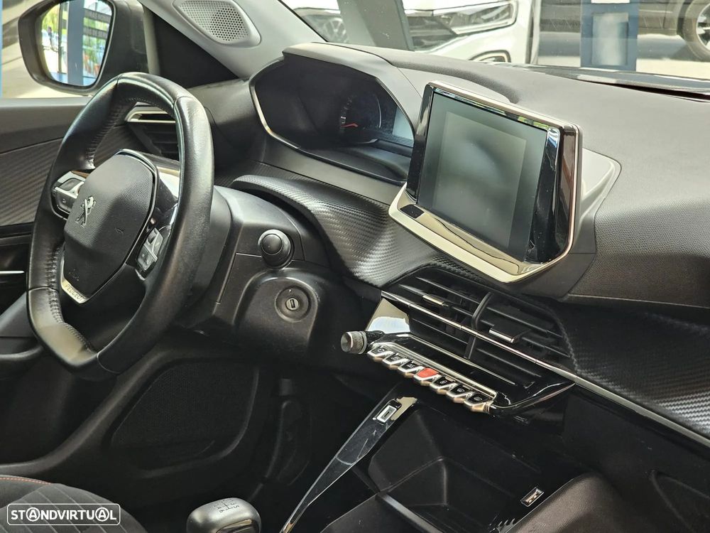 Peugeot 2008 1.2 PureTech Active - 8
