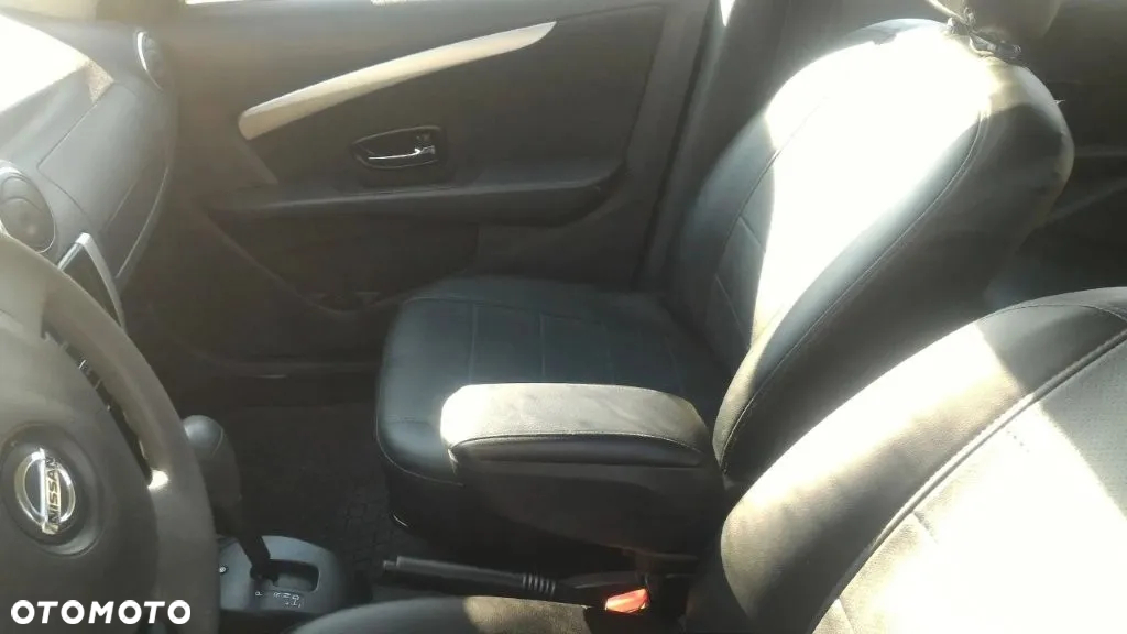 Nissan Almera - 4