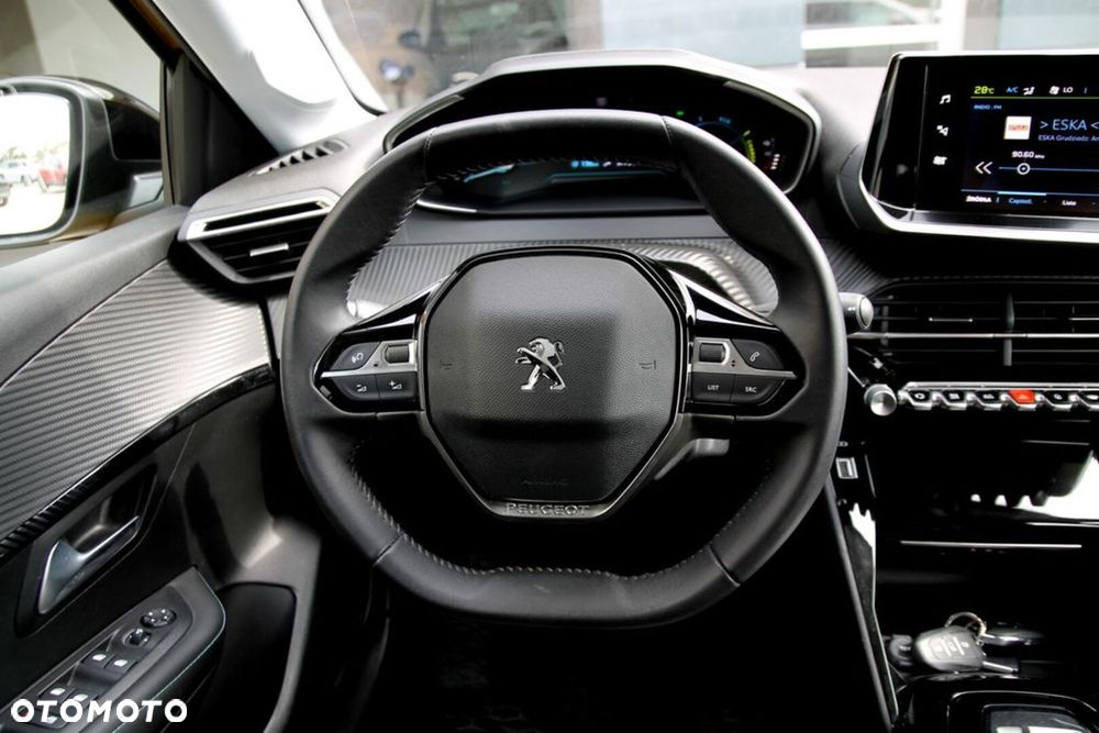Peugeot 208 - 20