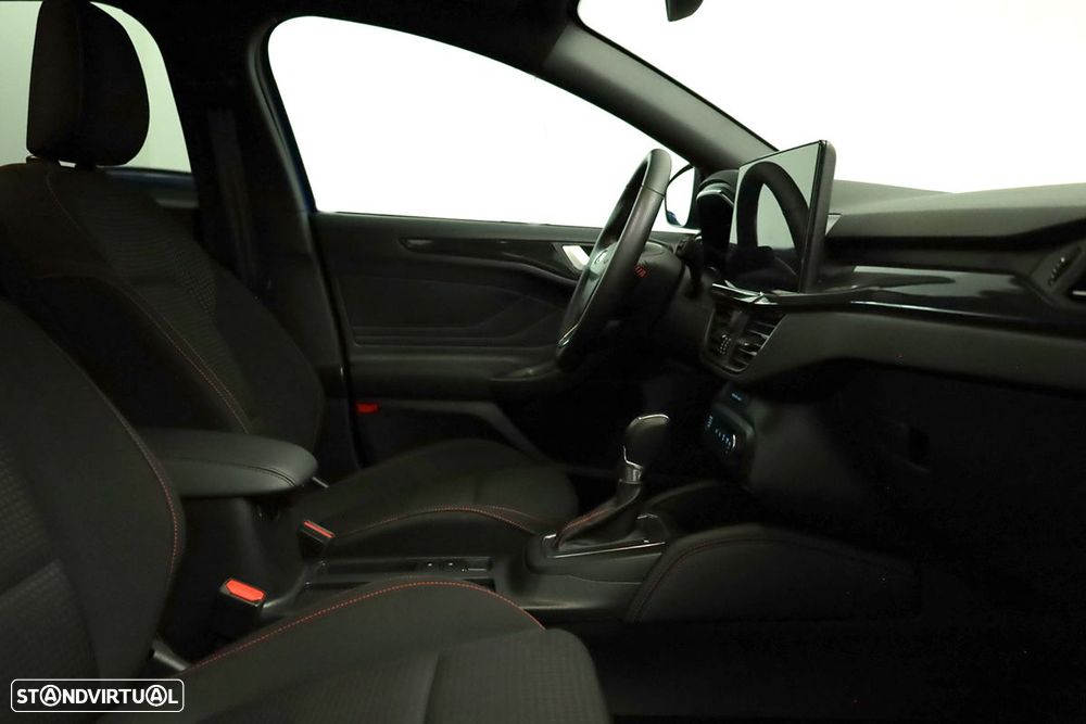 Ford Focus SW 1.0 EcoBoost MHEV ST-Line Aut. - 21