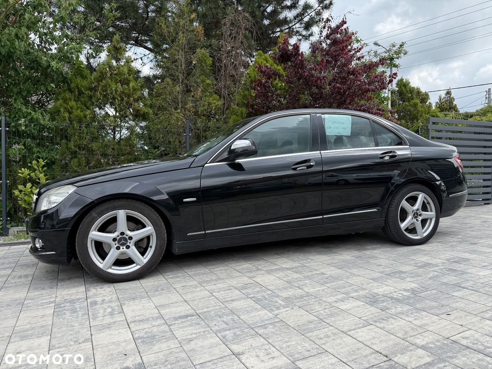 Mercedes-Benz Klasa C ver-200-7g--tronic-avantgarde-edition - 30