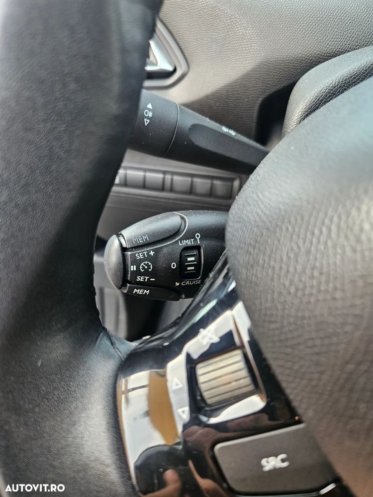 Peugeot 308 HDi FAP 92 Active - 8