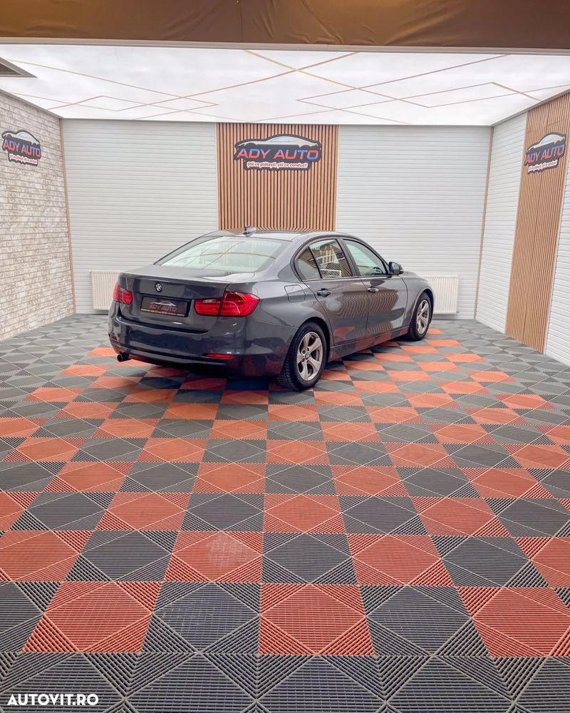 BMW Seria 3 320d DPF Efficient Dynamics Edition - 5