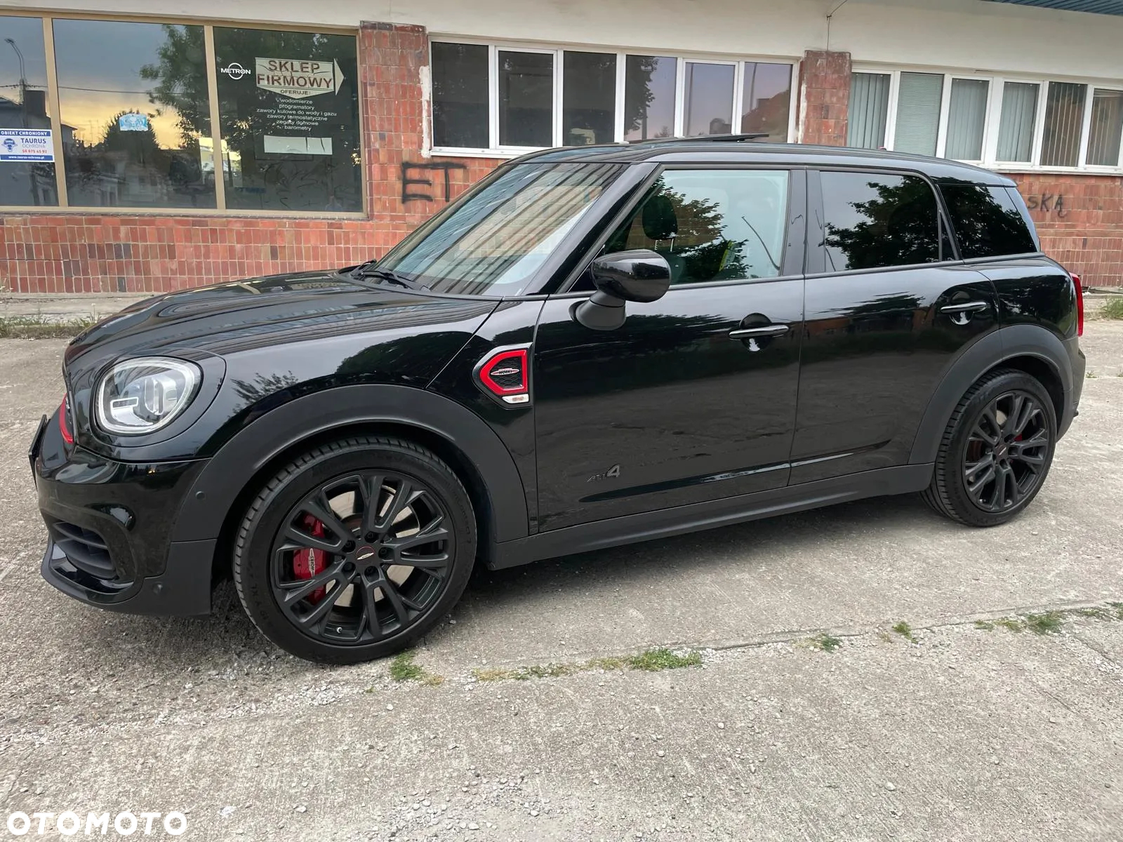 MINI John Cooper Works ALL4 sport - 4
