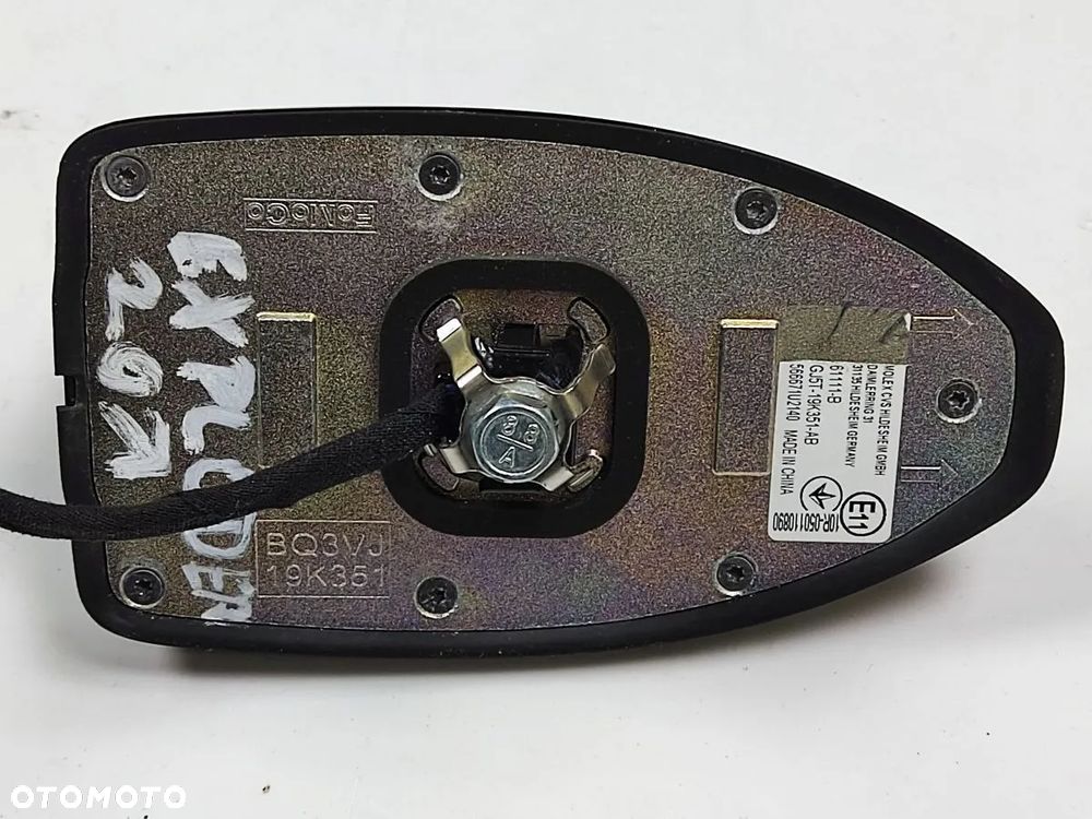 FORD EXPLORER od 2020r Antena Rekinek - 3