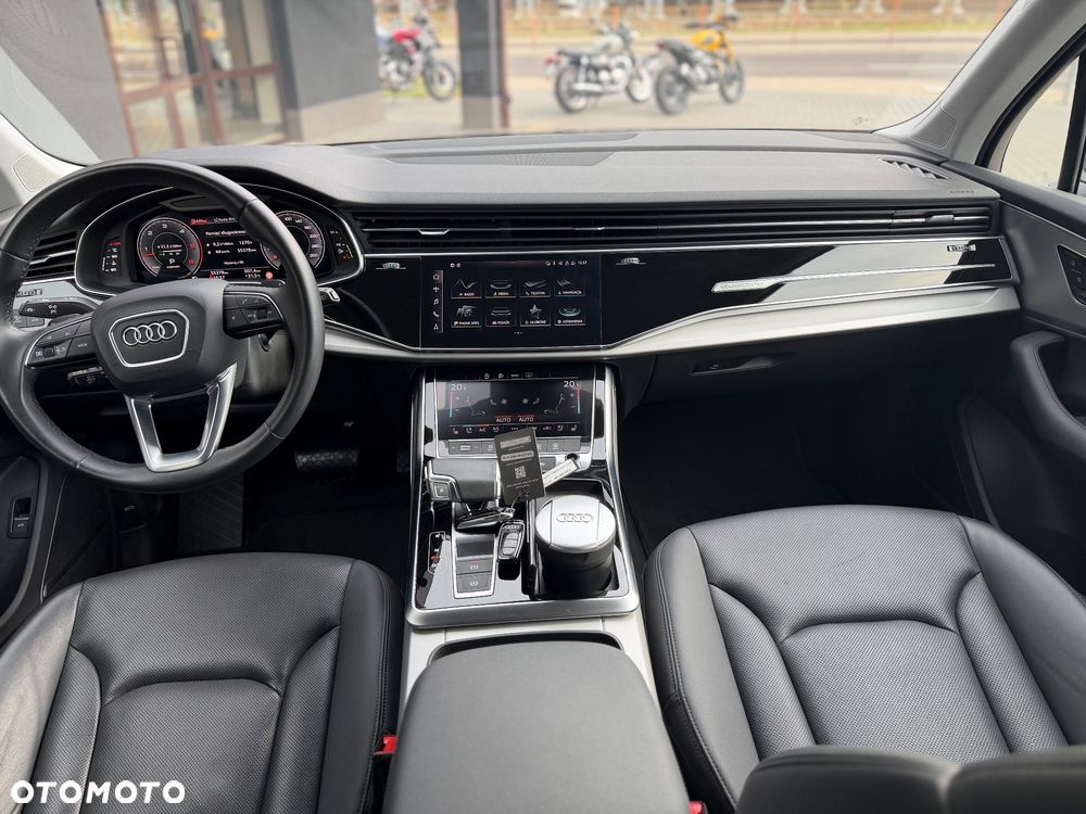 Audi Q7 - 16