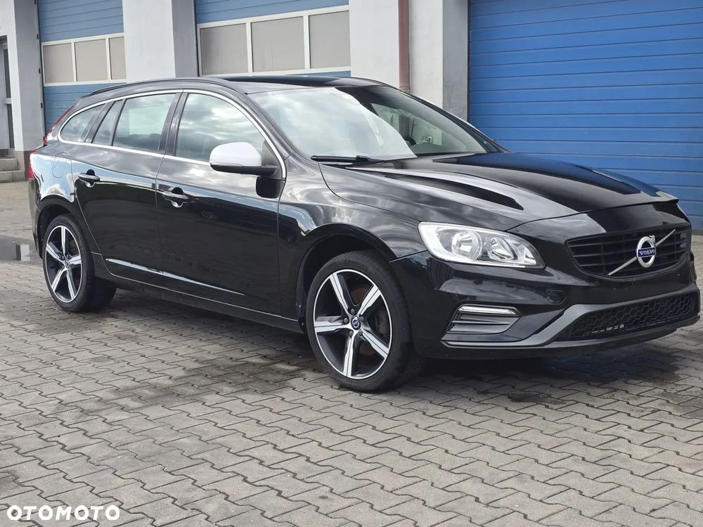 Volvo V60 D2 Drive-E R-Design Momentum
