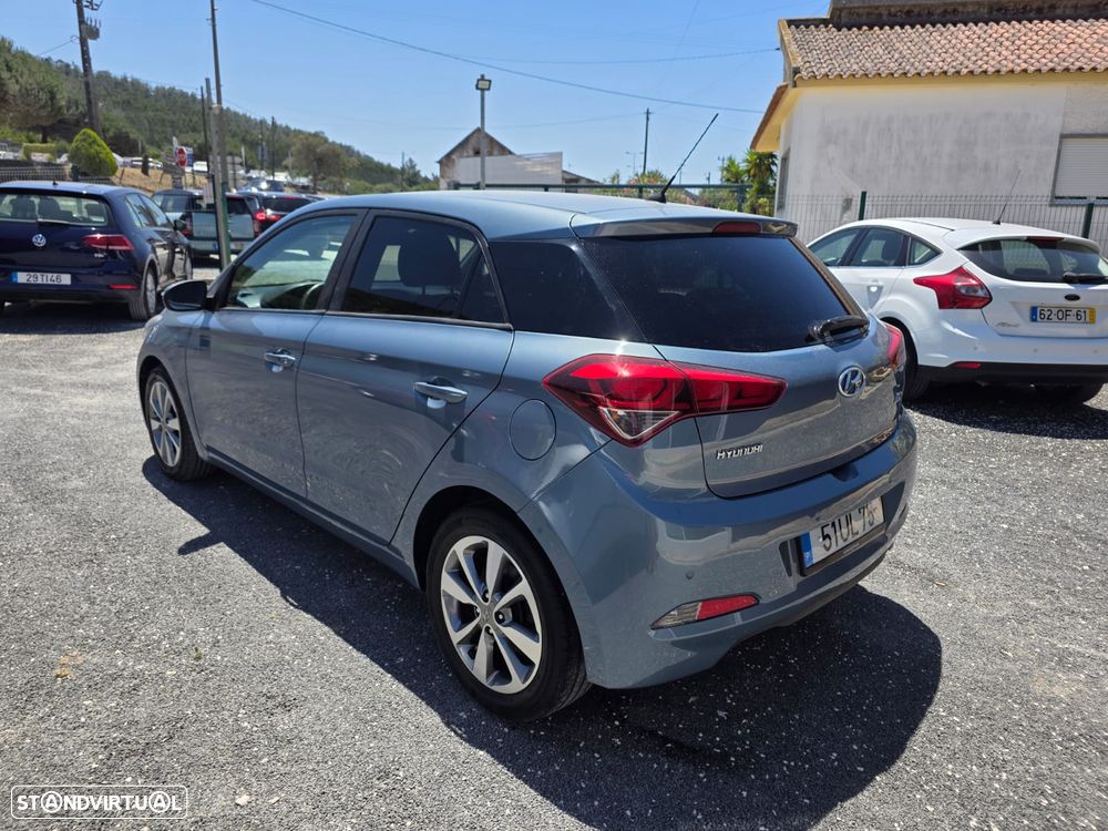 Hyundai i20 1.1 CRDi Comfort+Pack Look+JLL16 - 8