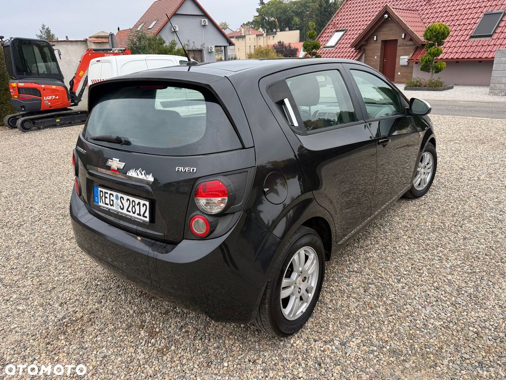 Chevrolet Aveo 2012 photo 5