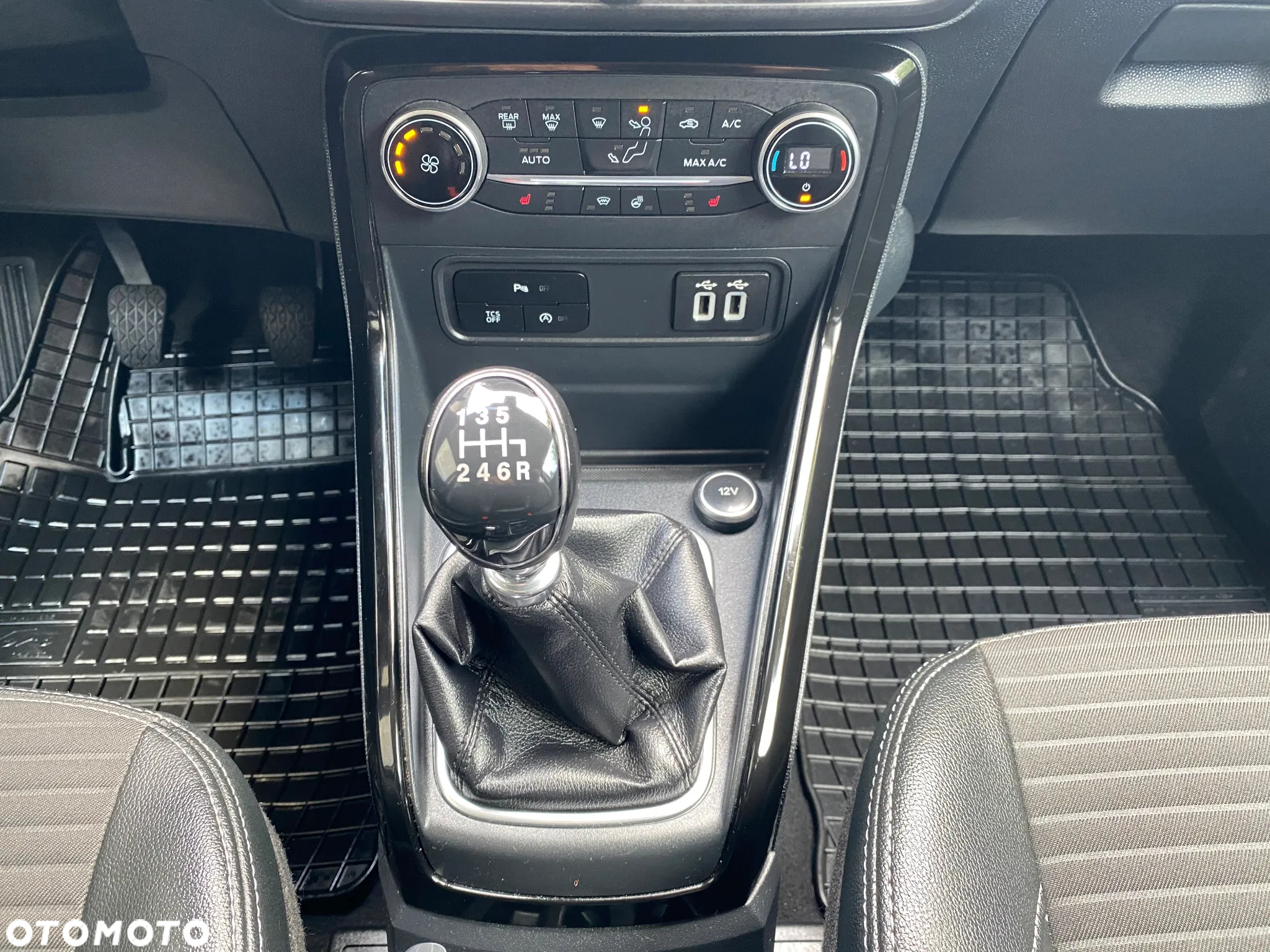 Ford EcoSport 1.0 EcoBoost TITANIUM X - 15