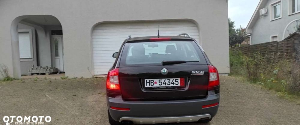 Skoda Octavia Combi 2.0 TDI DPF Scout 4x4 - 38
