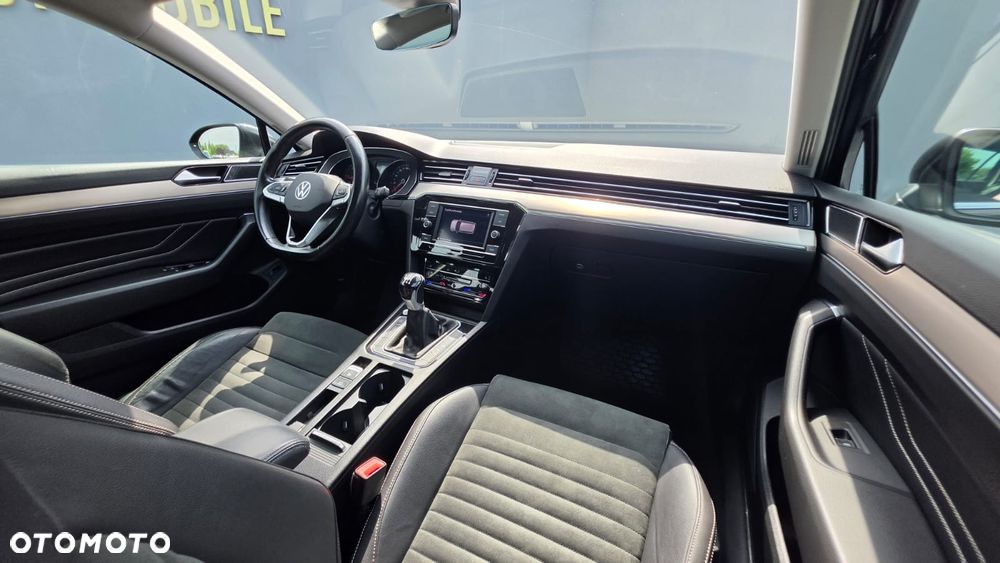 Volkswagen Passat 2.0 TDI EVO Elegance - 21