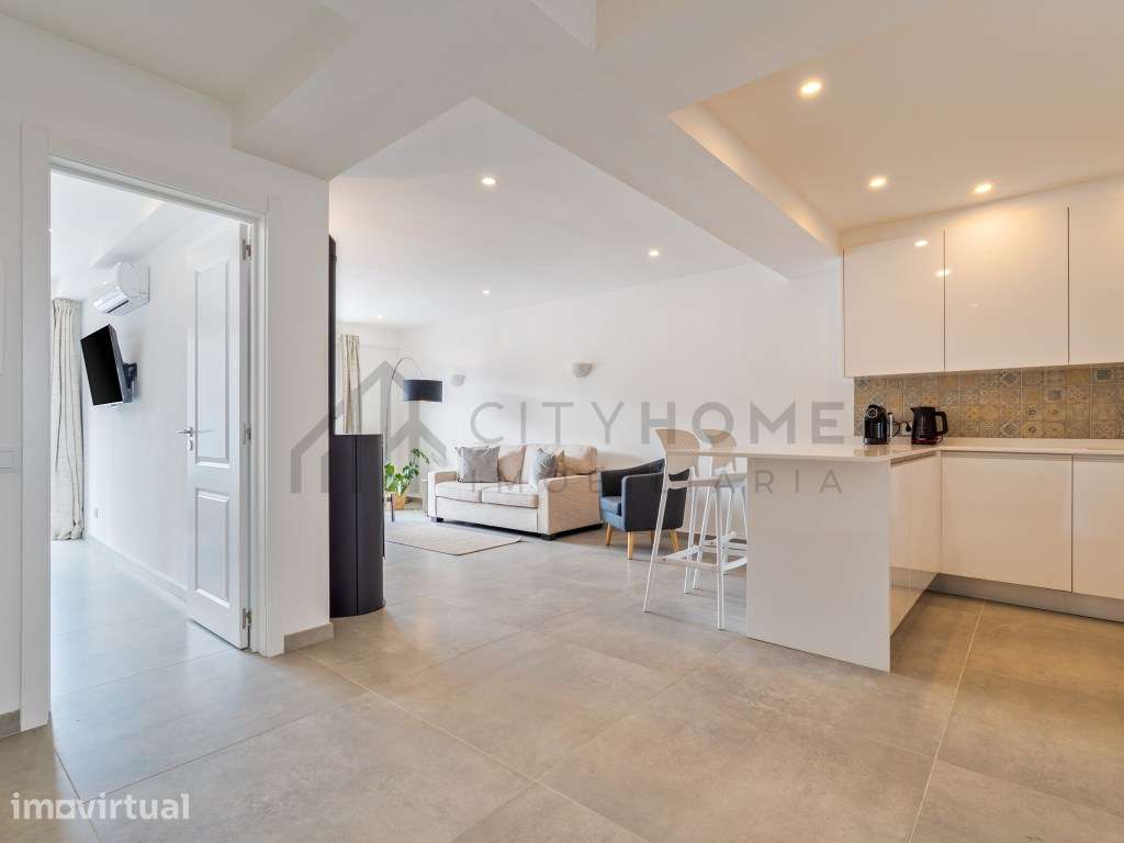 Apartamento T2 Remodelado com Rooftop em Carvoeiro - Grande imagem: 4/35