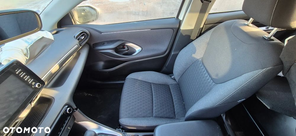 Toyota Yaris Hybrid 1.5 Executive - 25