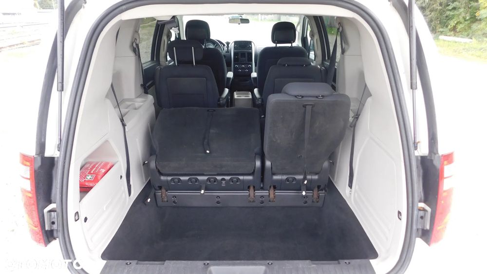 Dodge Grand Caravan 3.8 SXT - 24