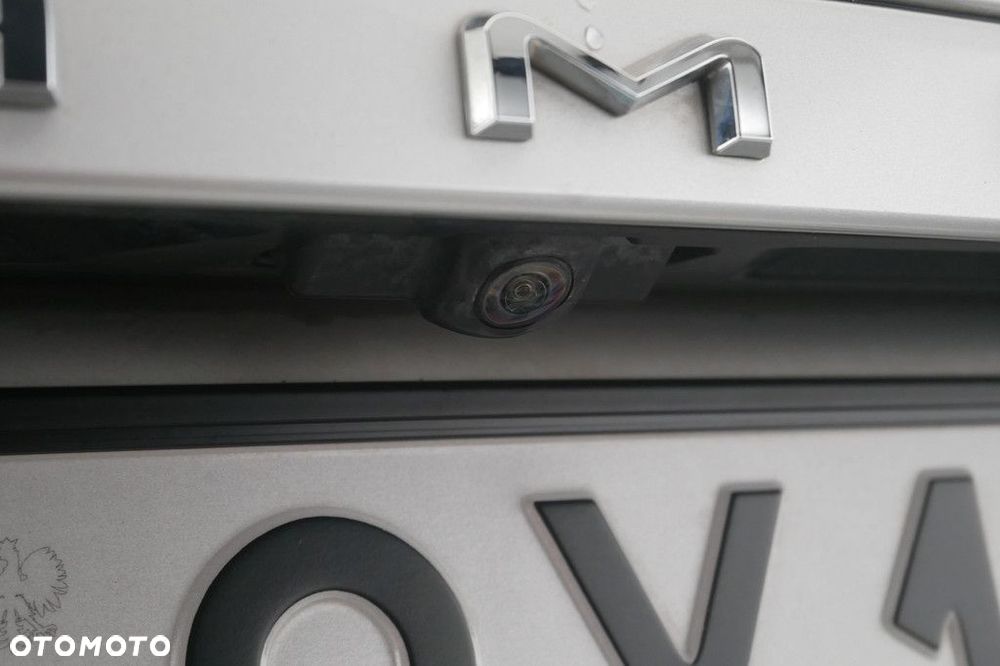 Toyota Camry 2.5 Hybrid Executive CVT - 17