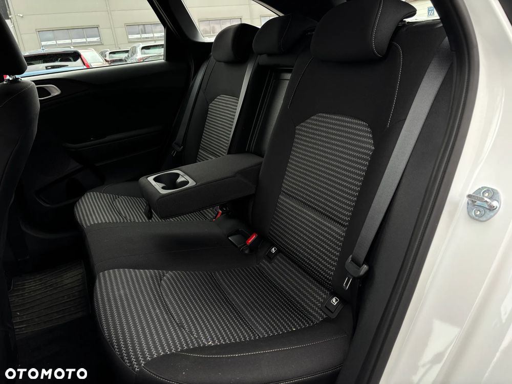 Kia Ceed 1.5 T-GDI M - 23